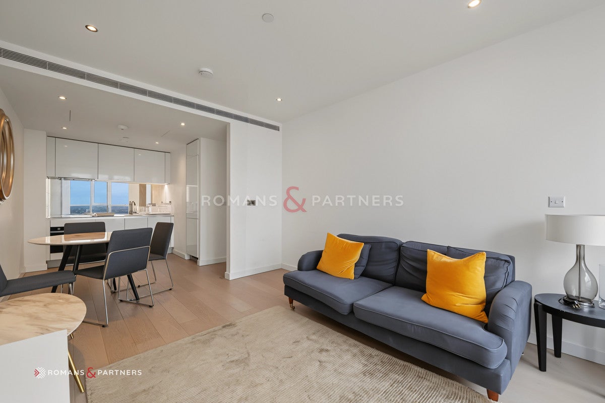 Flat Wandsworth Road in Greater London