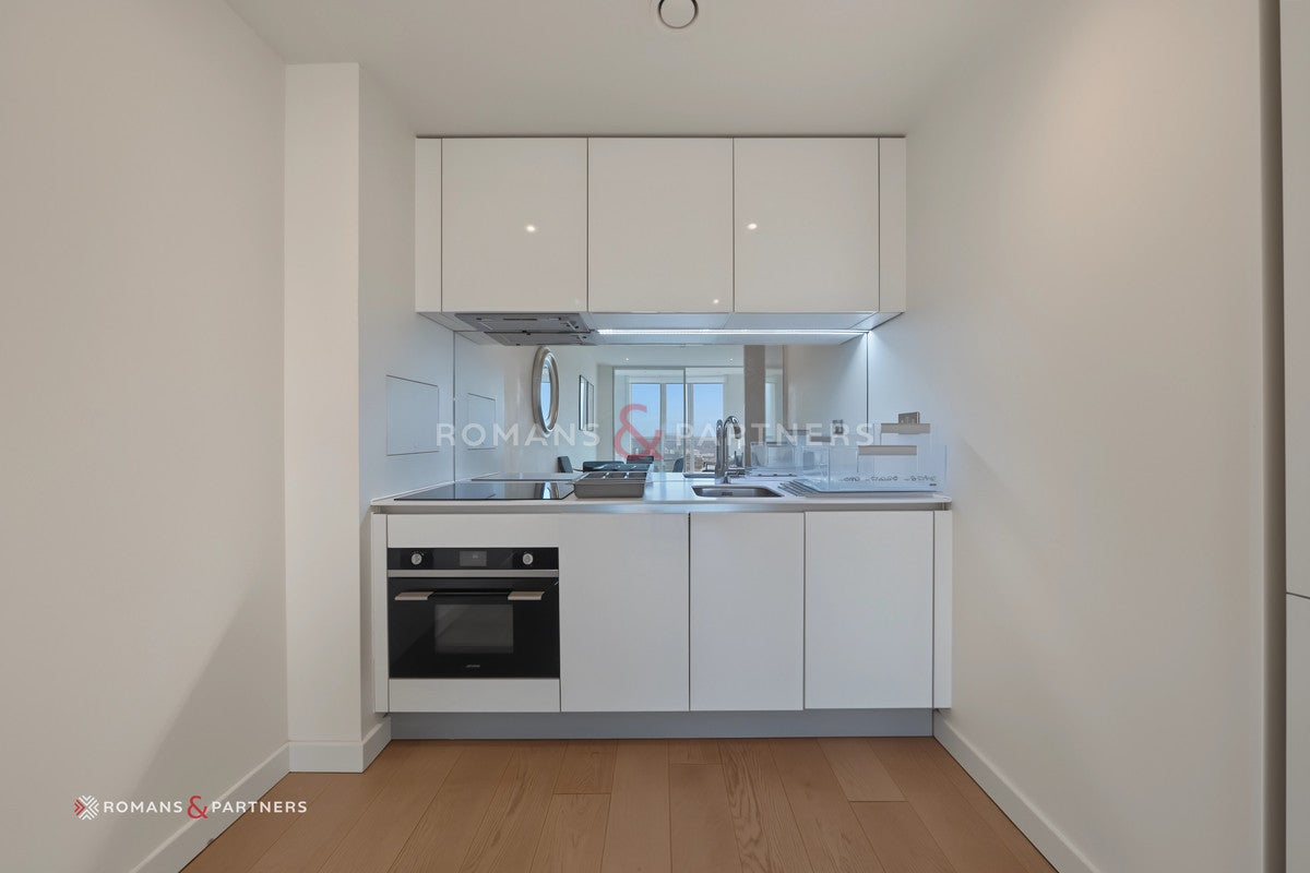 Flat Wandsworth Road in Greater London