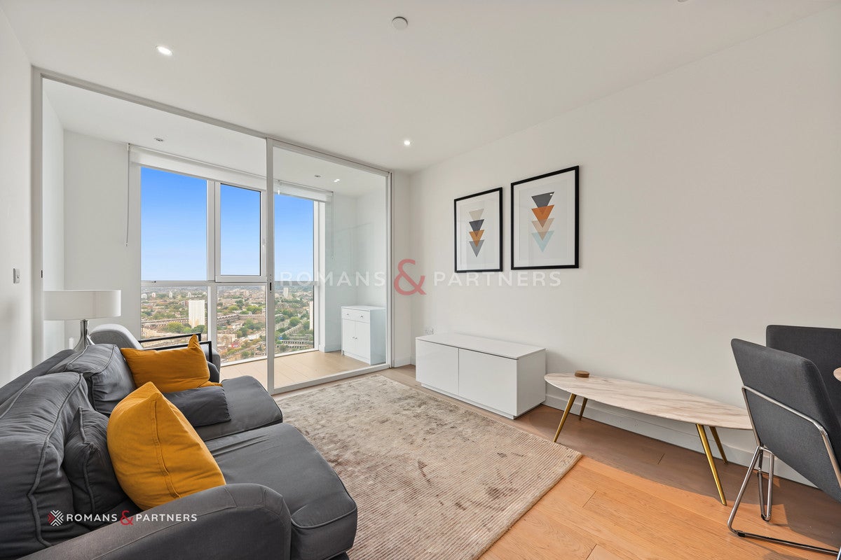 Flat Wandsworth Road in Greater London