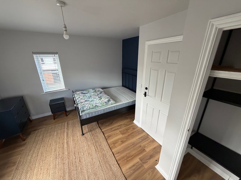 Room Lower Church Lane in Sandwell