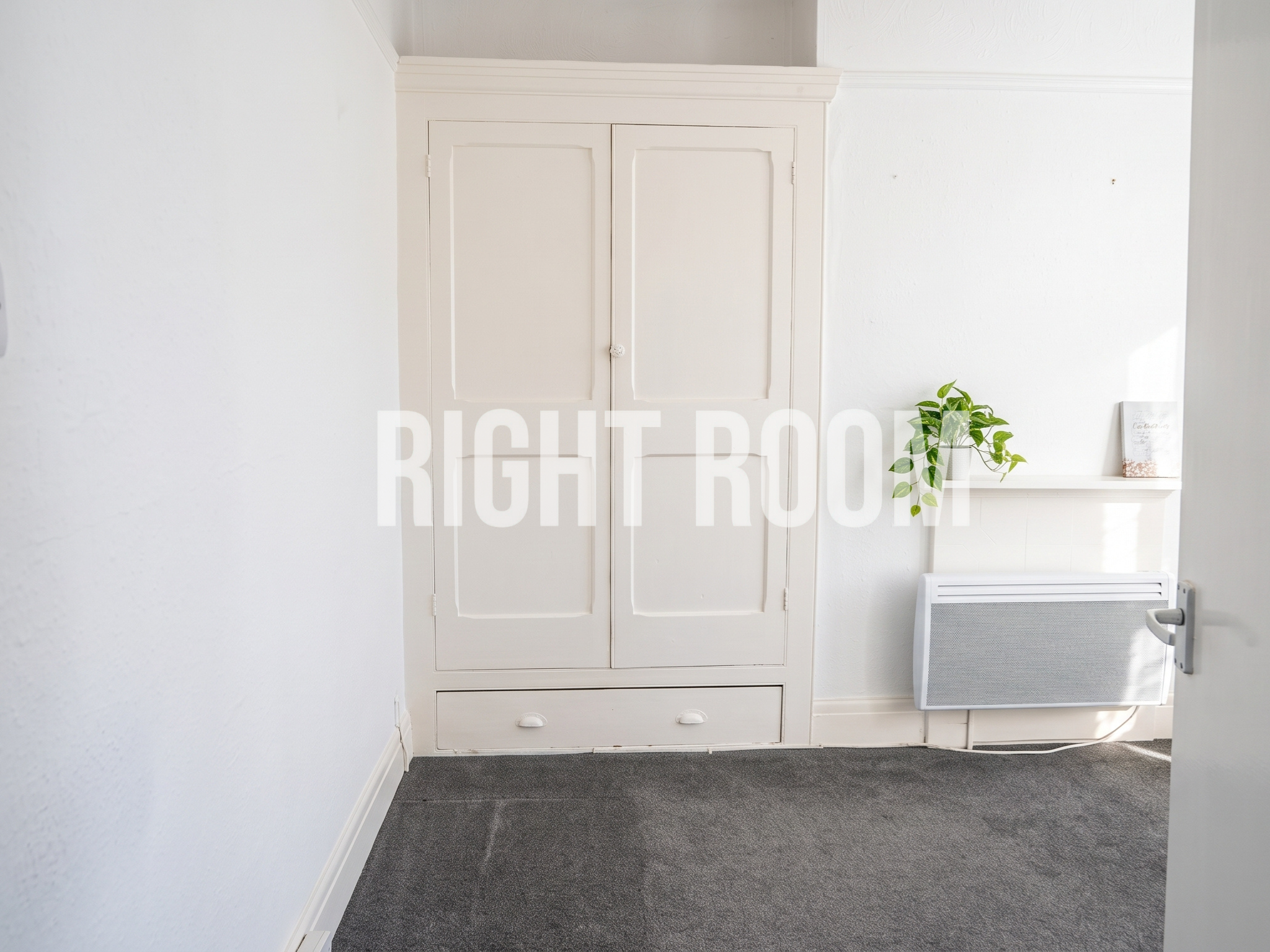 Flat Ampthill Road in Southampton