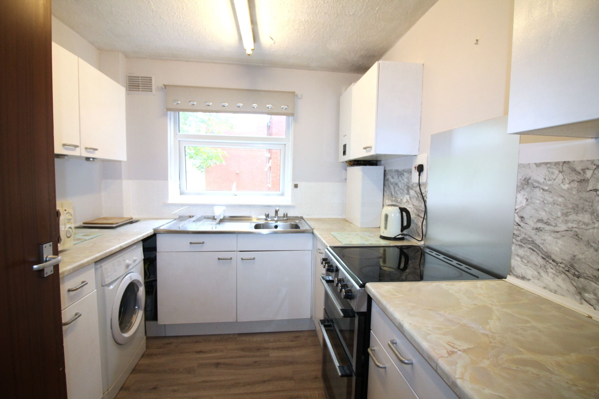 Flat Aspen Close in Birmingham