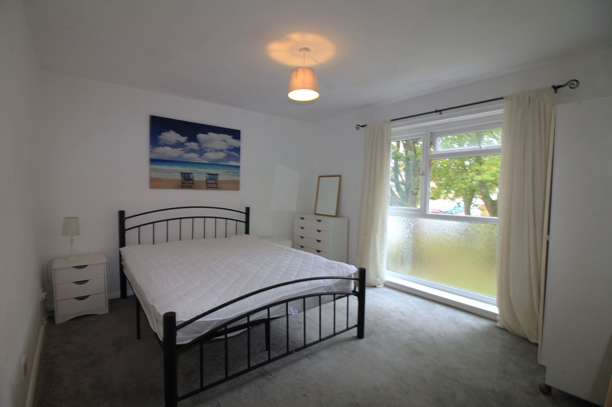 Flat Aspen Close in Birmingham