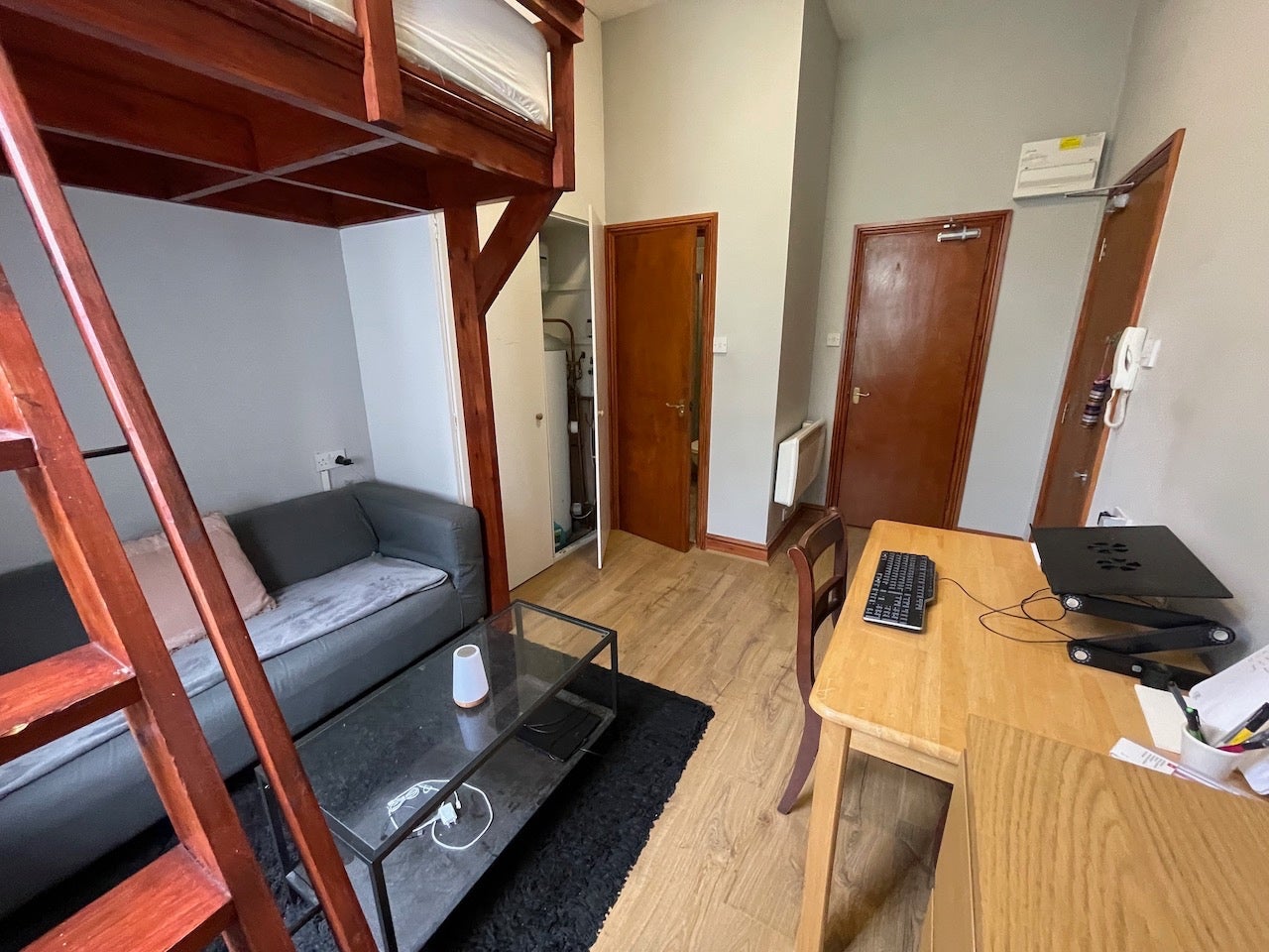 Flat Harrington Square in Greater London