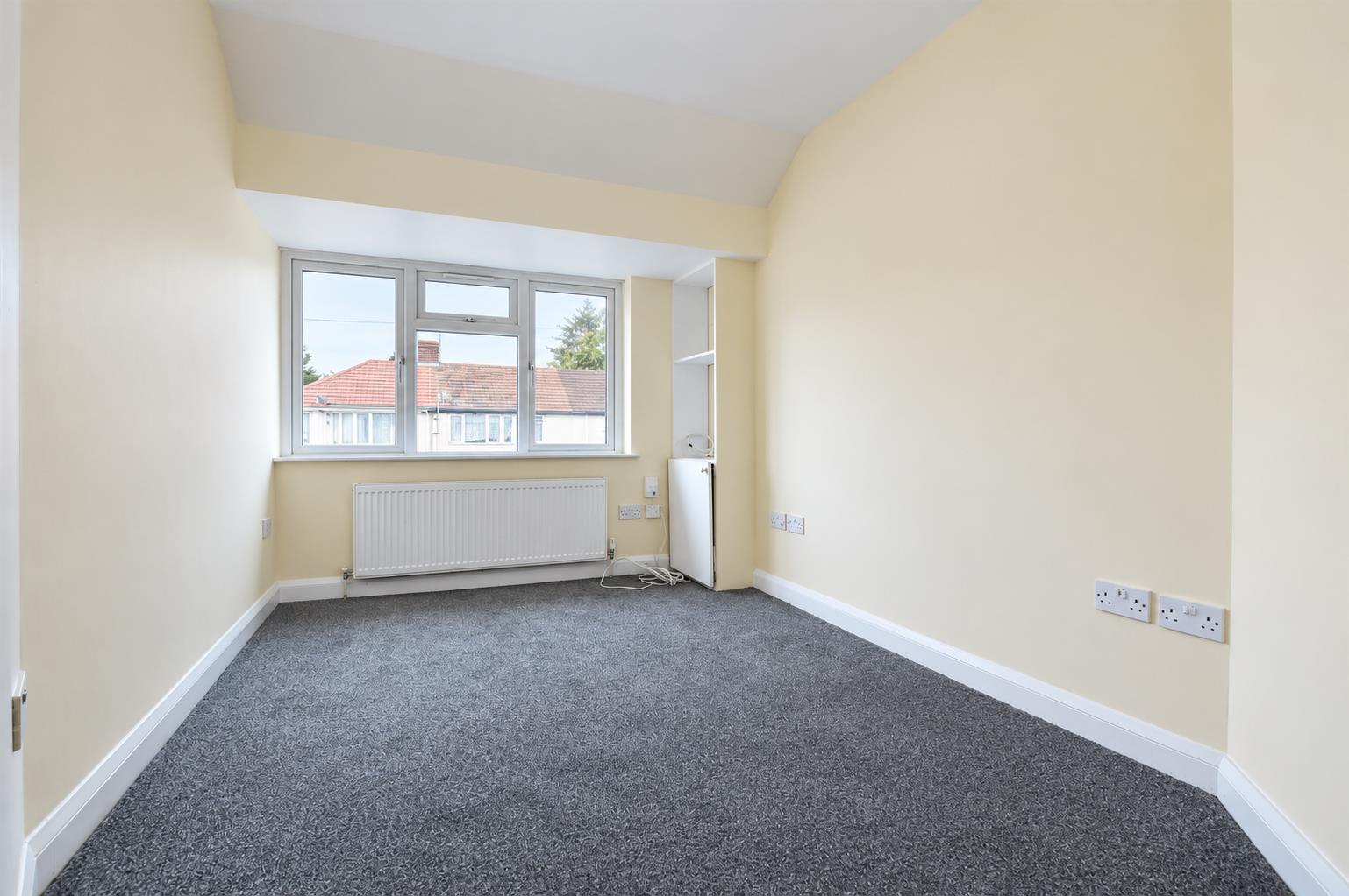 Flat Stafford Avenue in Slough