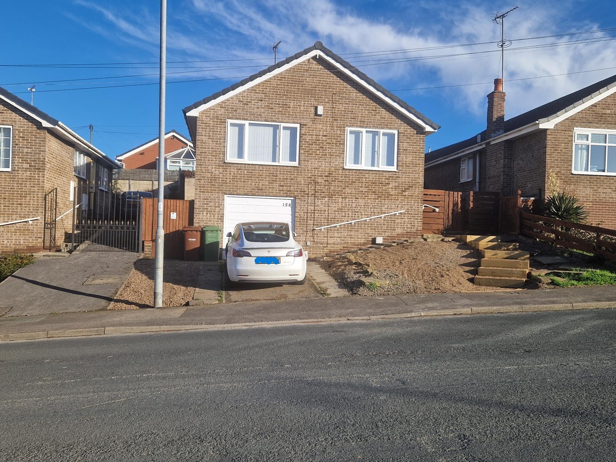 House Cobblers Lane in Wakefield