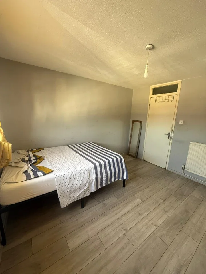 Room Tower Hamlets Road in Greater London