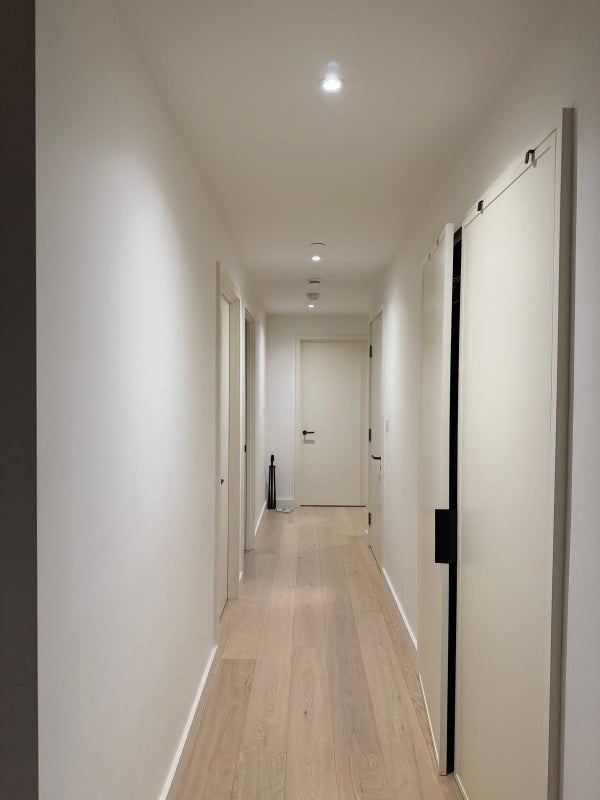 Room Royal Crest Avenue in Greater London