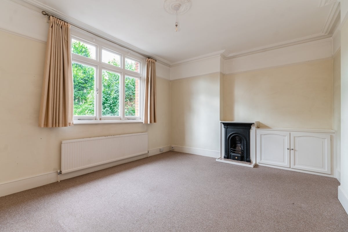 Flat Biskra in Watford