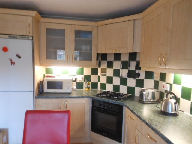 Room Fowey Close in Greater London