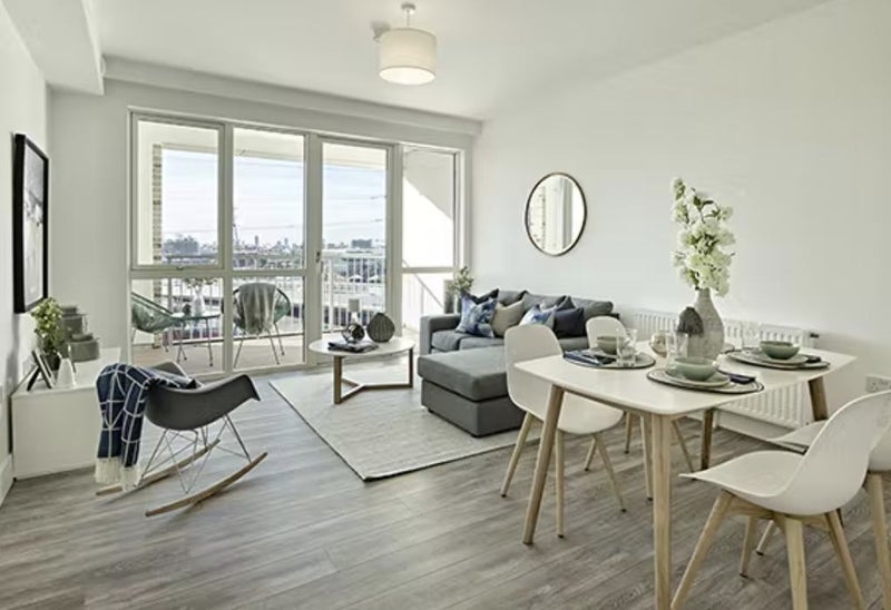 Flat Silvertown Way in Greater London