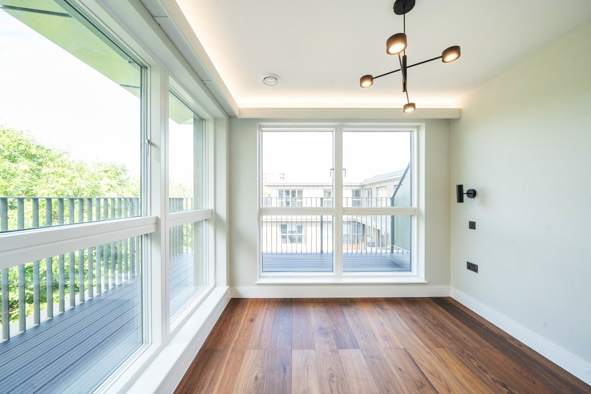 Flat Maygrove Road in Greater London