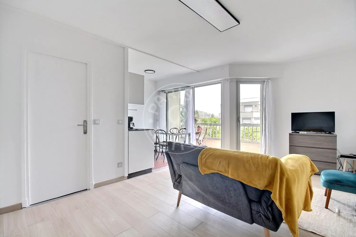Flat Boulevard du Général Leclerc in Neuilly-sur-Seine