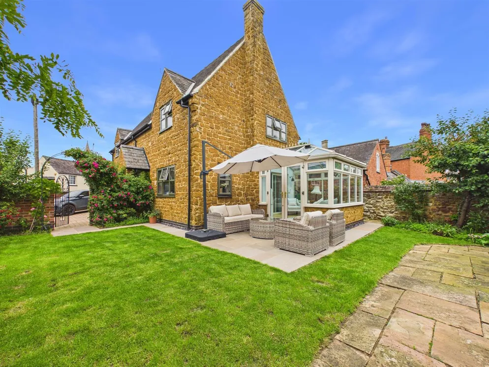 House Westthorpe in Ashley