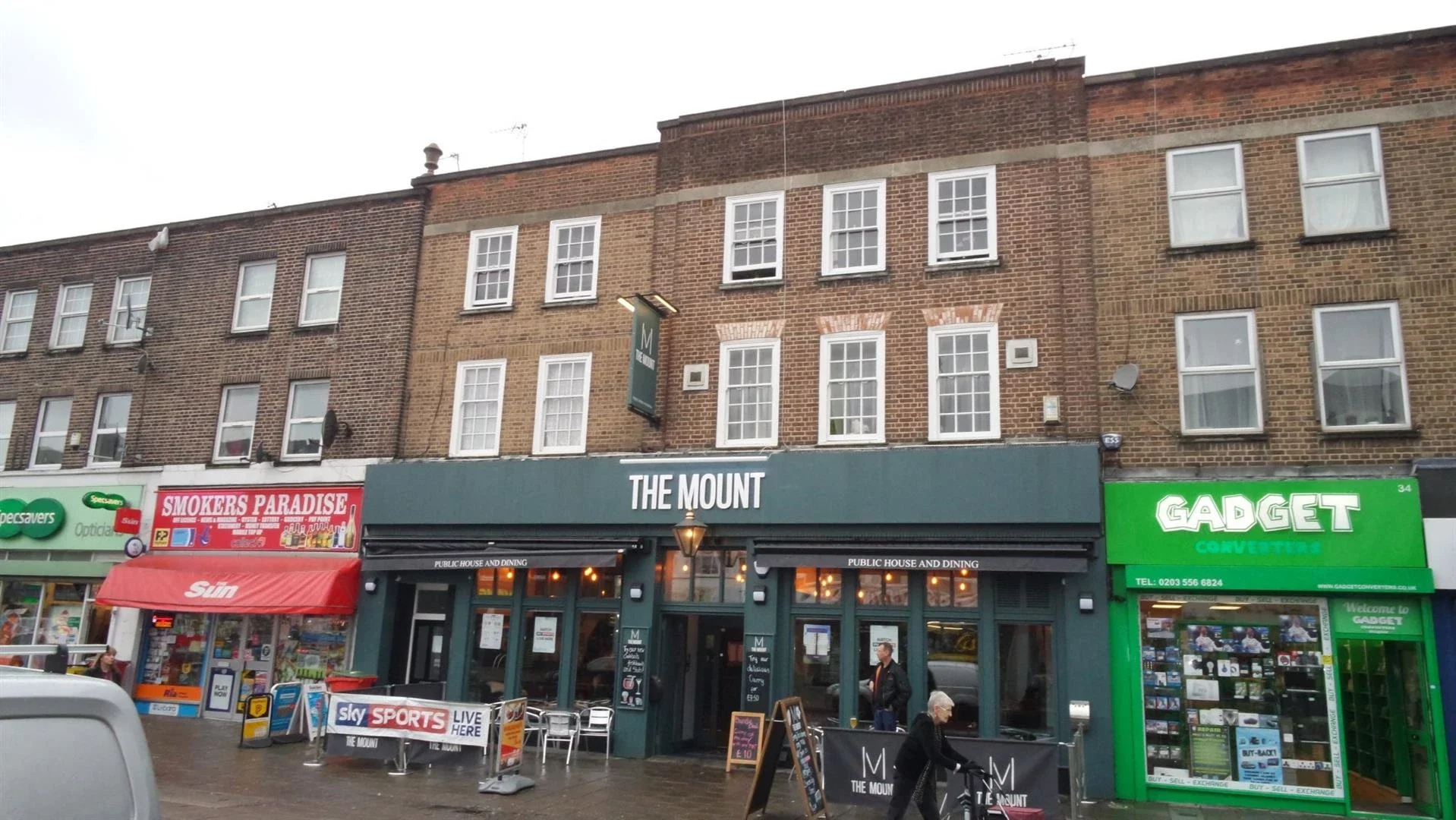Flat Albert Crescent in Greater London