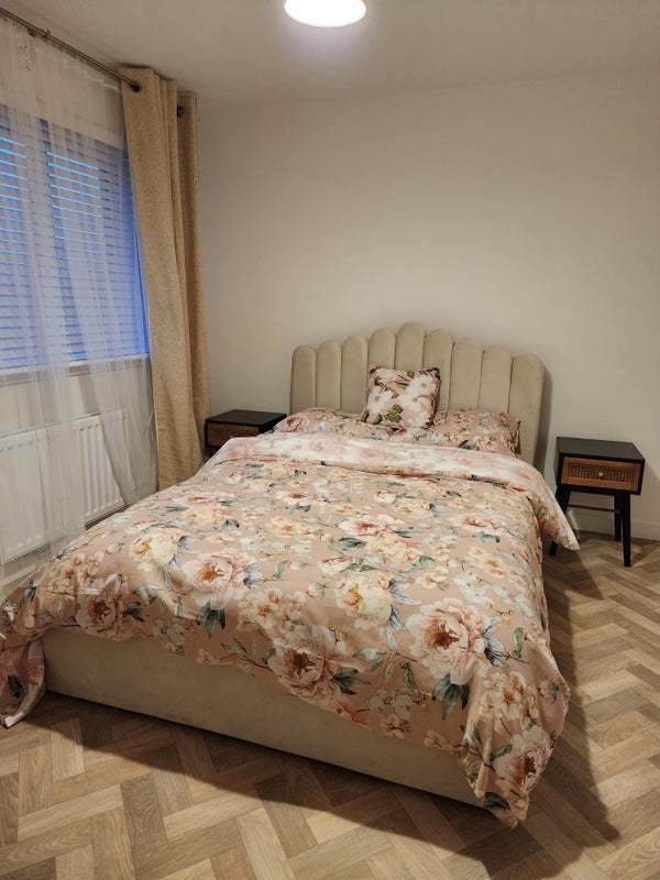 Room Lasswade Road in City of Edinburgh