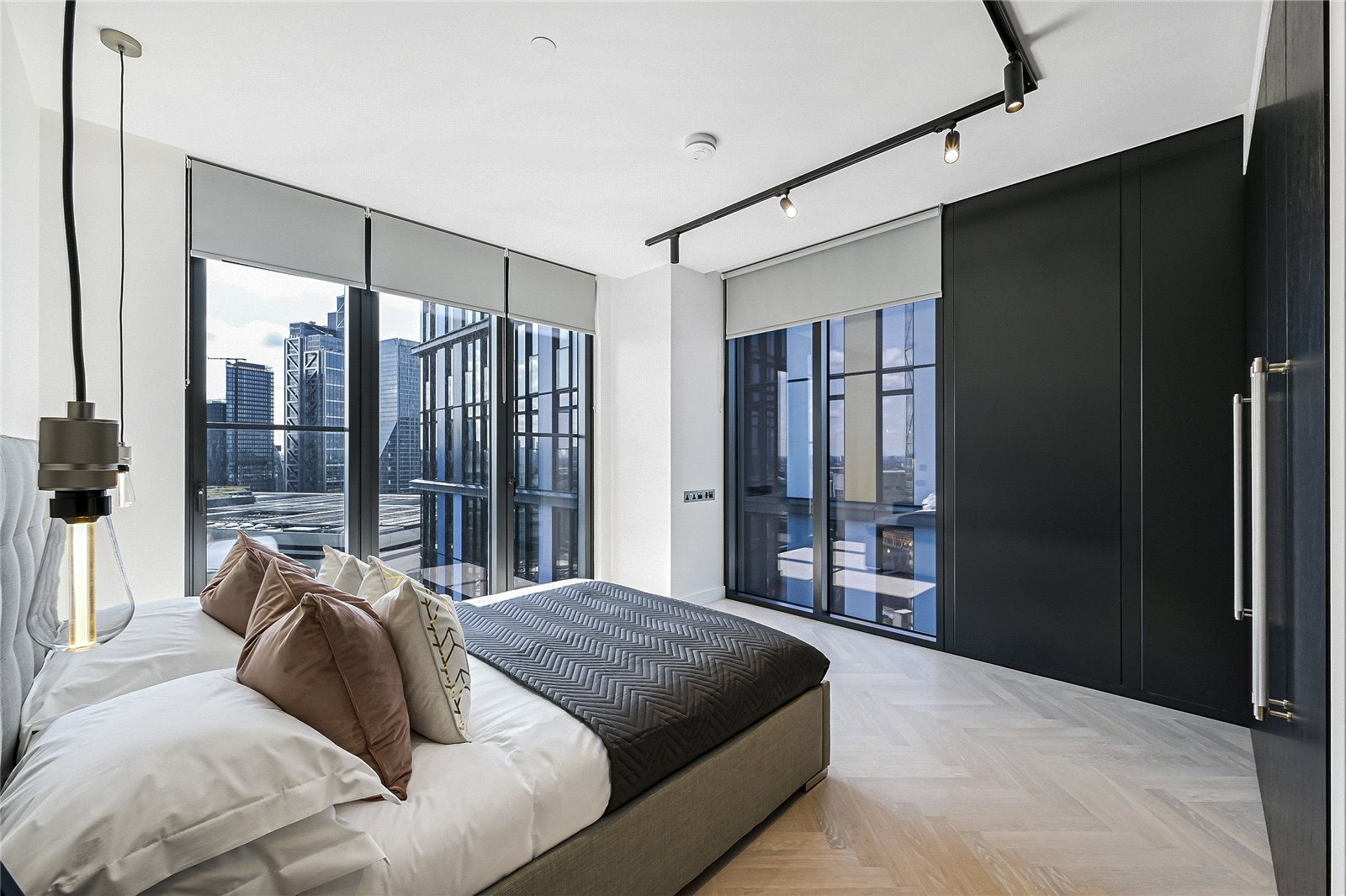 Flat Earl Street in Greater London