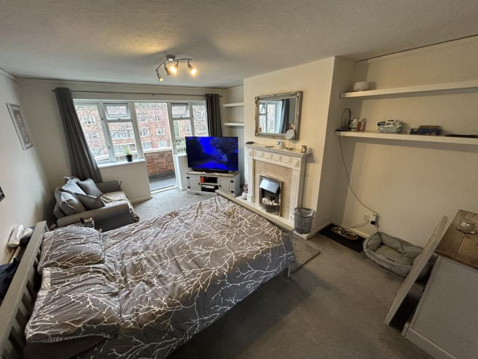 Flat Wesson Gardens in Halesowen