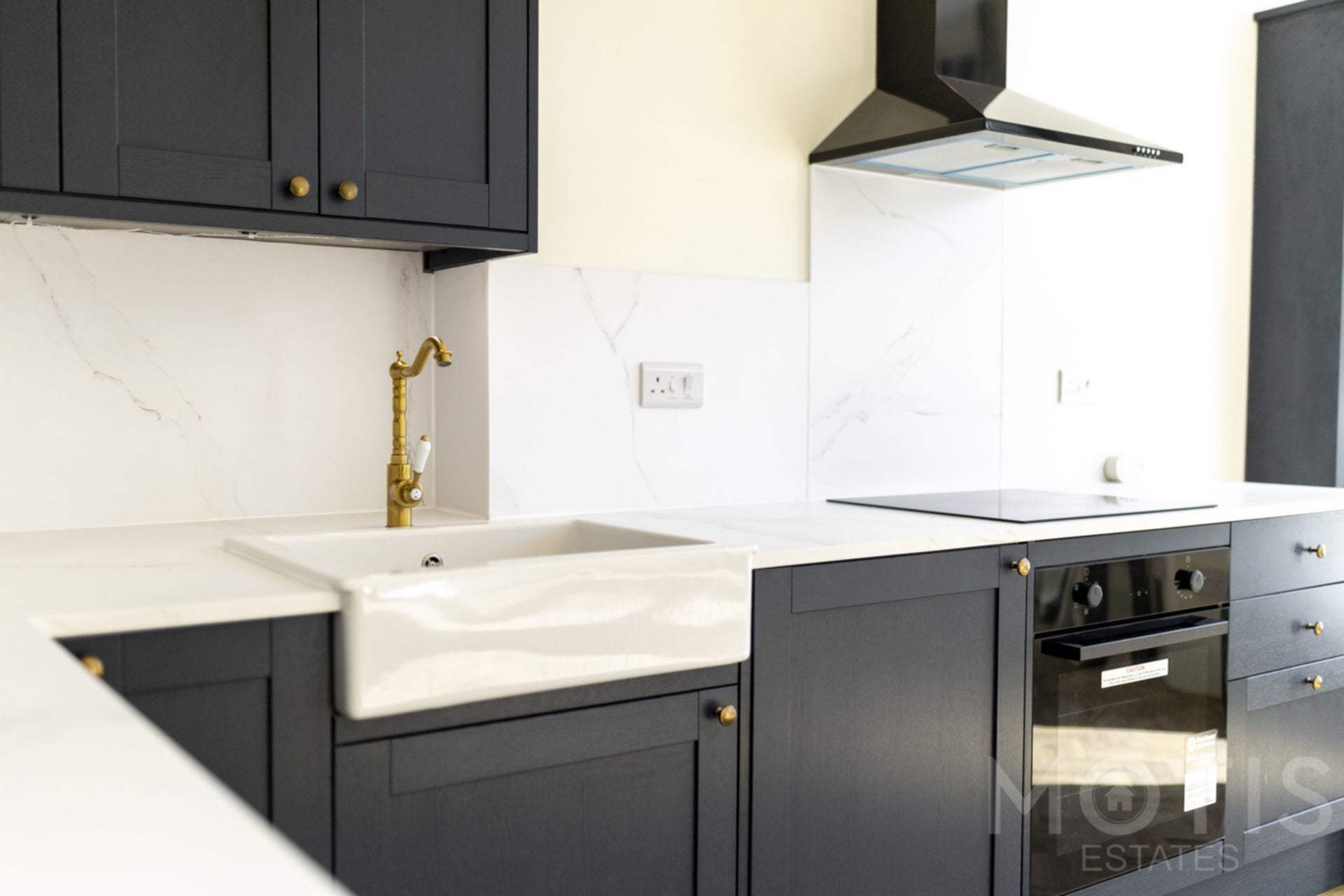 Flat Clifton Gardens in Folkestone and Hythe District
