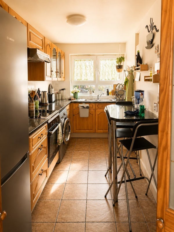Room Market Street in Greater London