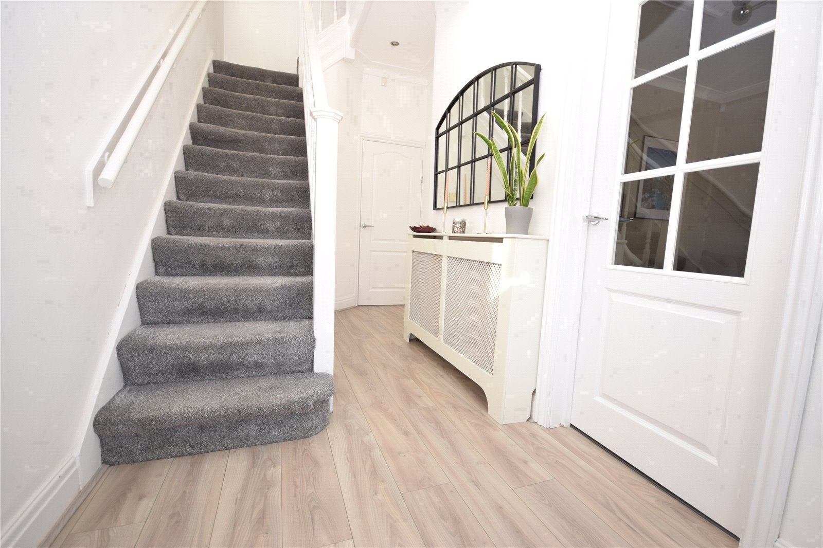 House Montagu Avenue in Leeds