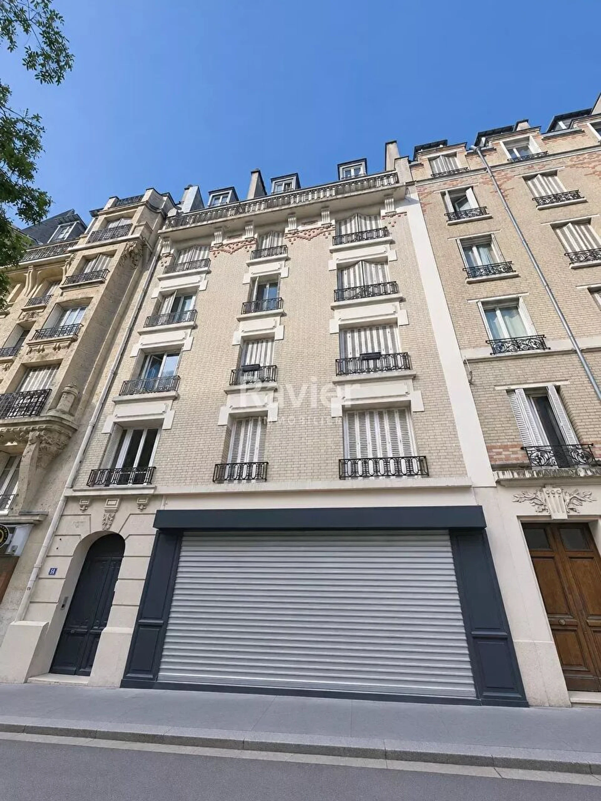 Flat Rue Claude Decaen in Paris