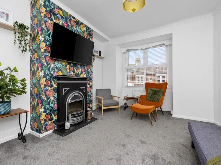 Flat Totland Road in Brighton