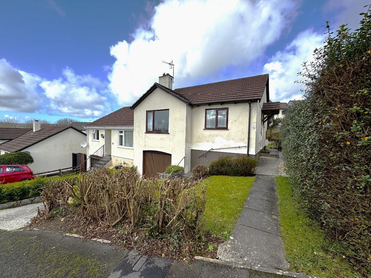 House Tregarrick Close in Helston