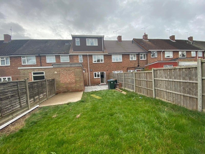 Room Torrington Avenue in Coventry