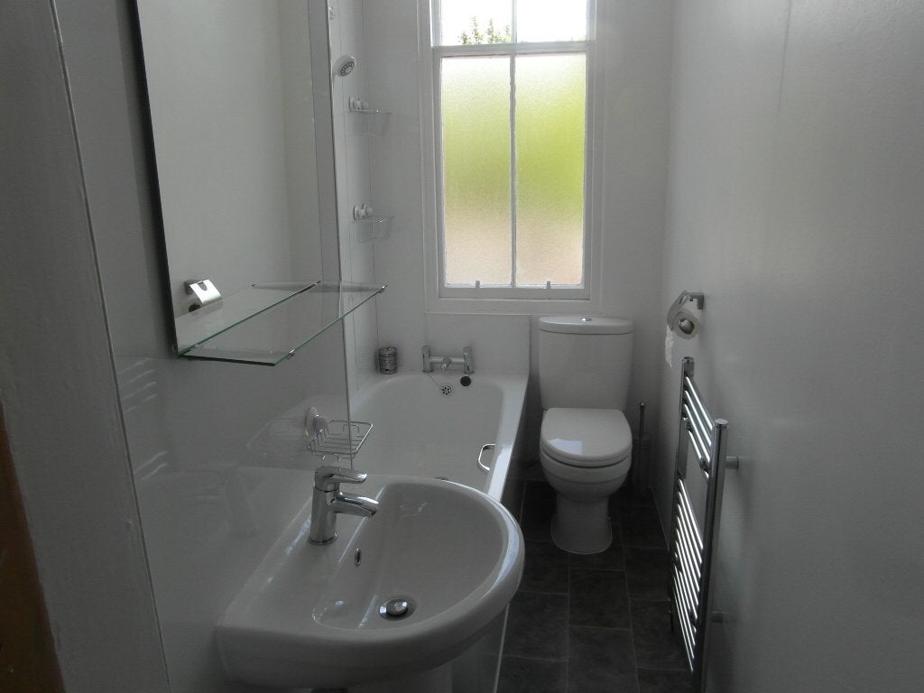Flat Balfour Street in City of Edinburgh