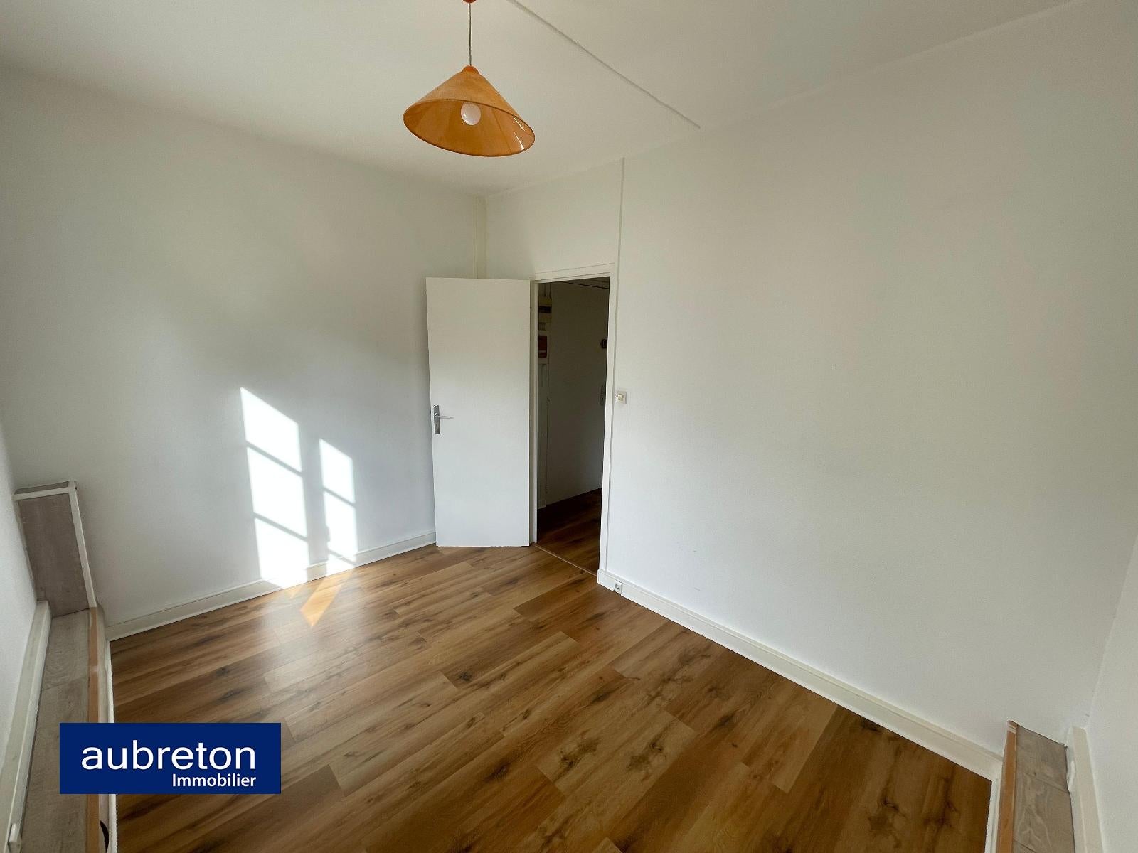 Appartement Rue Bellonte à Saint-Martin-d'Hères