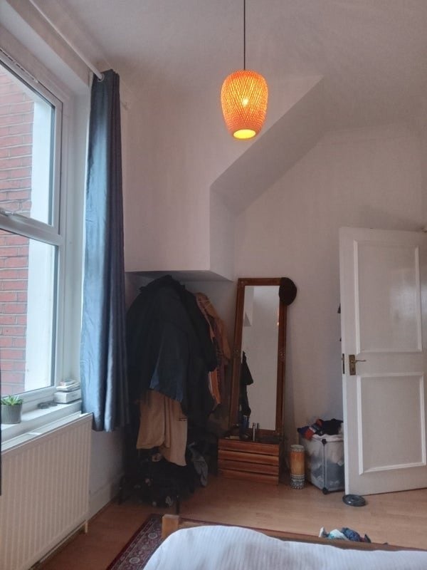Room Foulden Road in Greater London