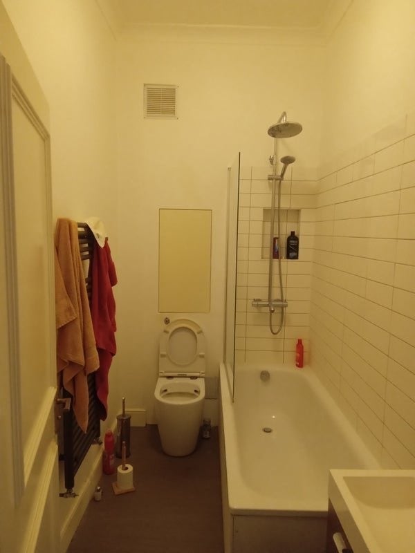 Room Foulden Road in Greater London