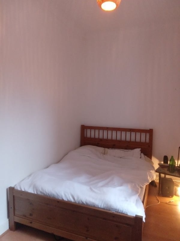 Room Foulden Road in Greater London