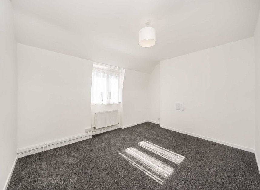 Flat Prince of Wales Road in Greater London