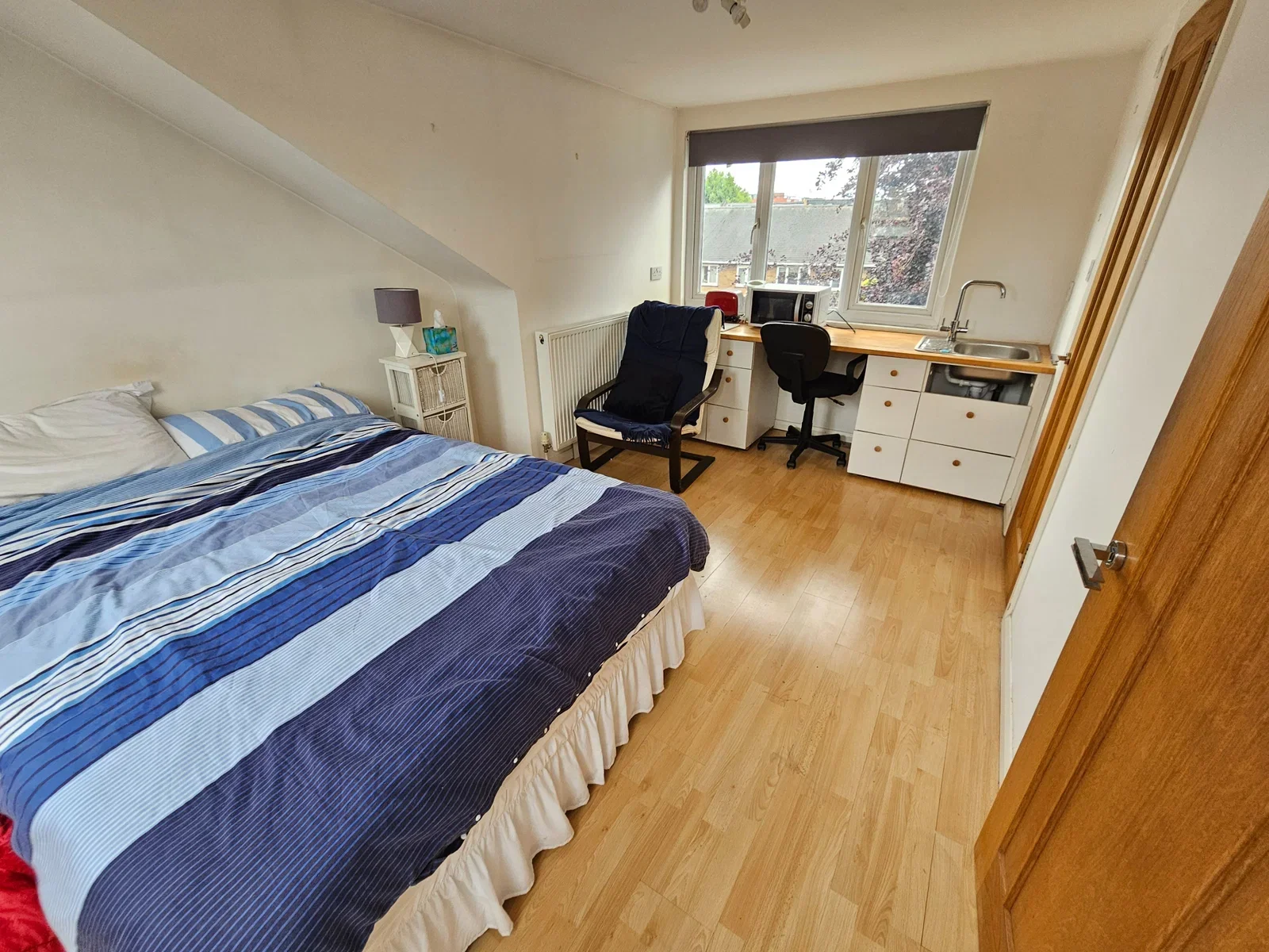 Room Arterial Road Purfleet in Purfleet-on-Thames