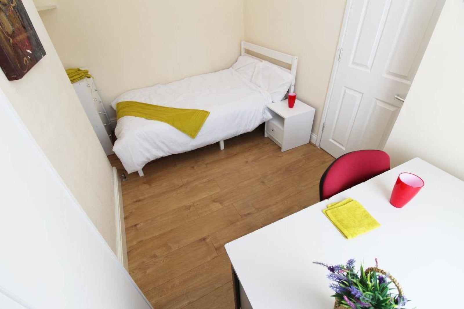 Room Comer Road in Worcester