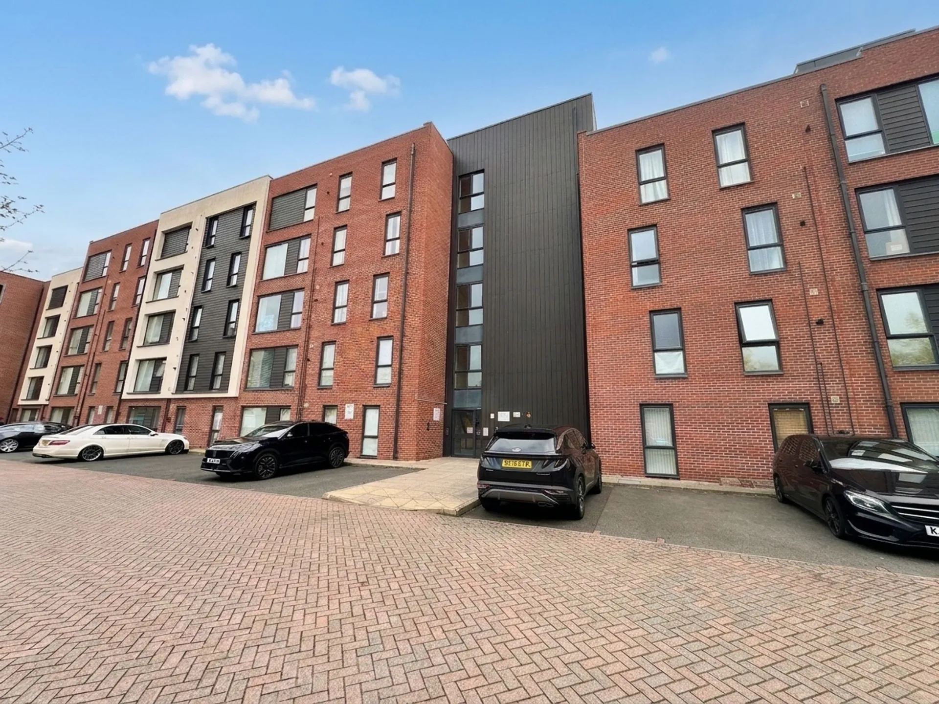 Flat Banner Lane in Coventry