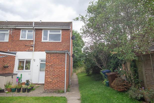 Flat Pound Close in Brockworth