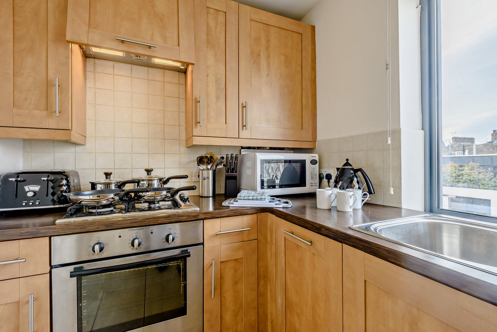 Flat Turnham Green Terrace in Greater London