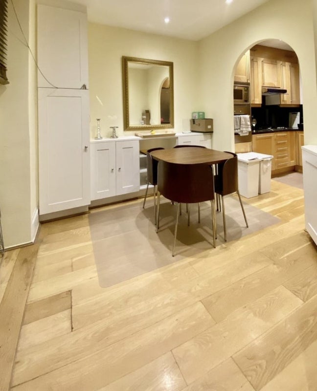 Room Gaspar Mews in Greater London