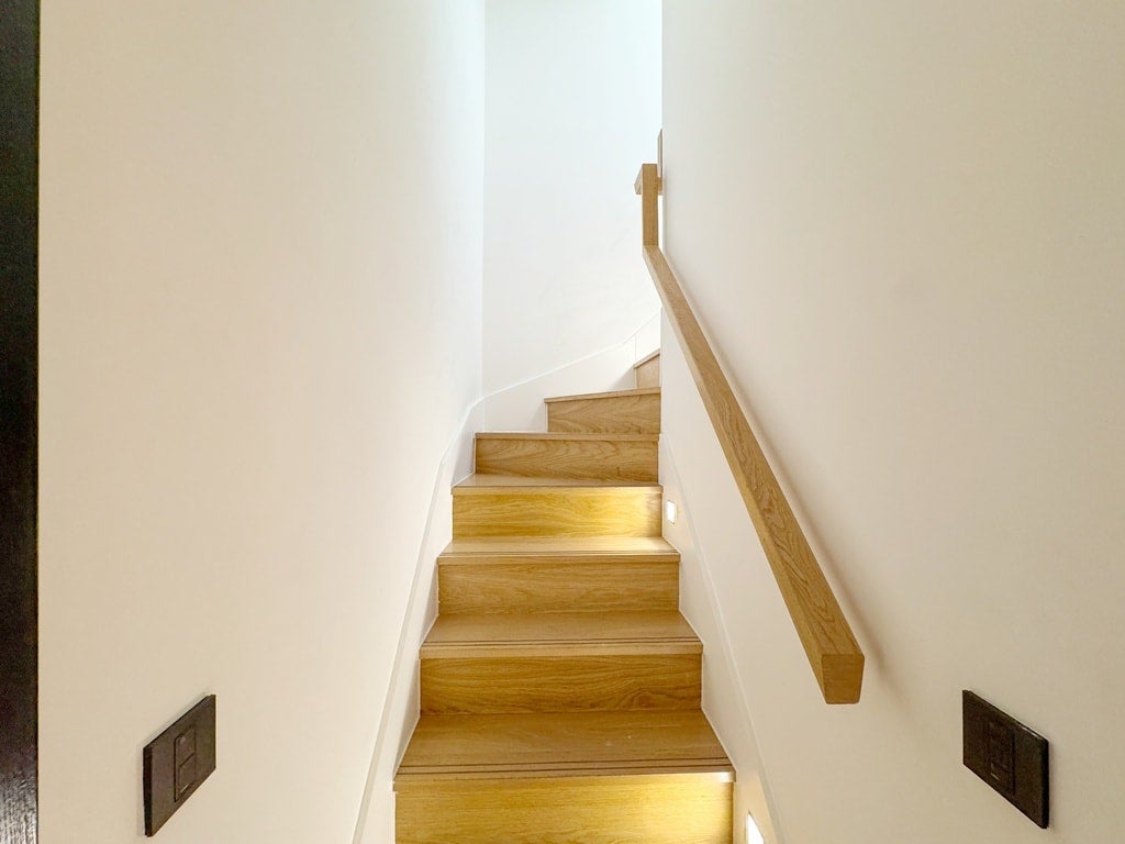 Flat Philbeach Gardens in Greater London