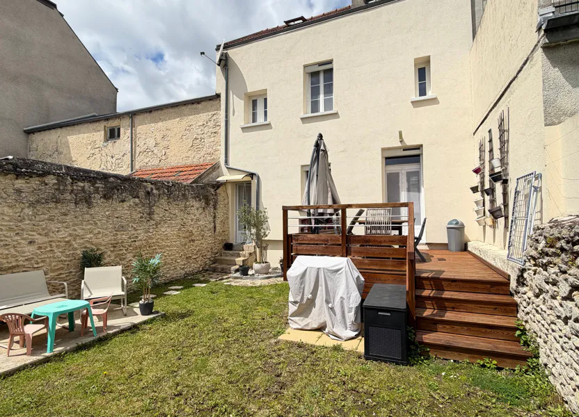 House Rue Brunard in Étampes