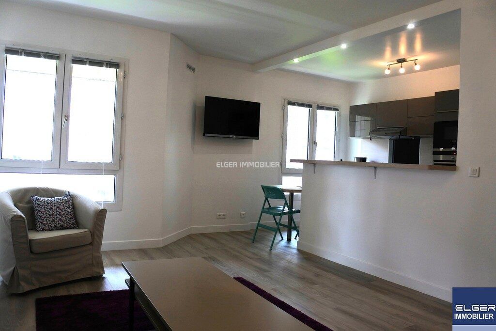 Flat Rue d'Essling in Courbevoie