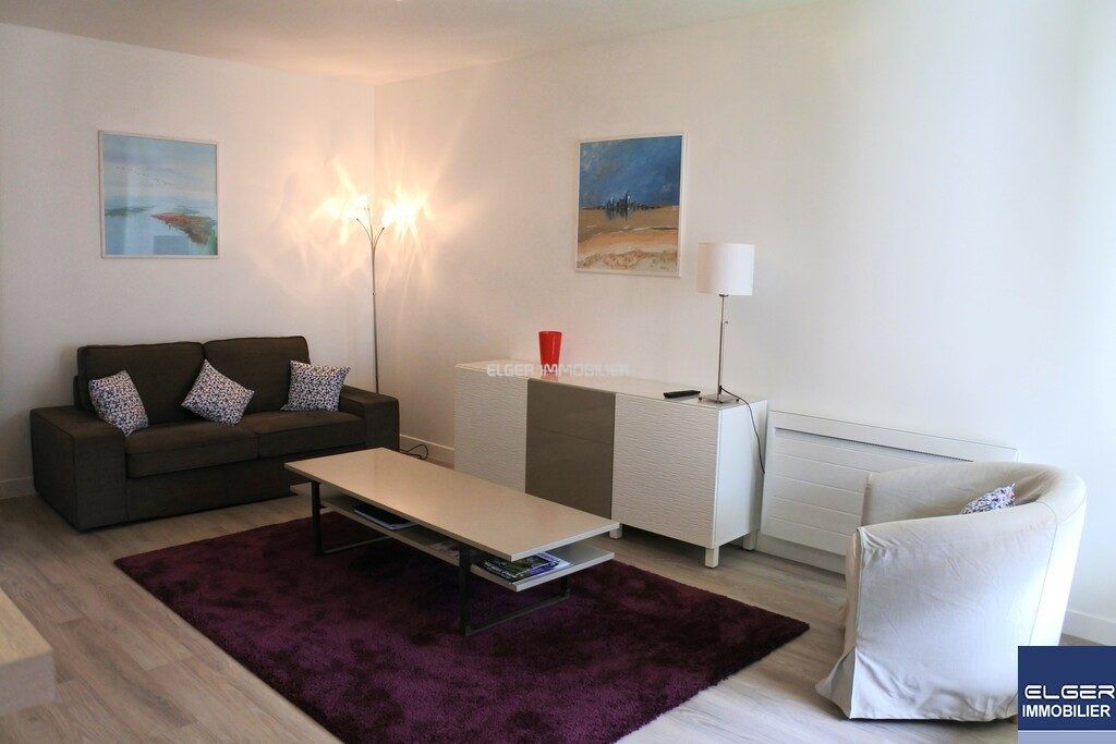 Flat Rue d'Essling in Courbevoie