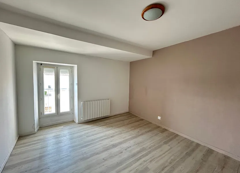 Appartement Avenue du 4e Zouave à Médis