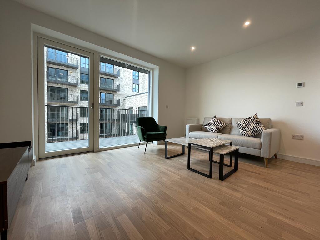Flat Accolade Avenue in Greater London