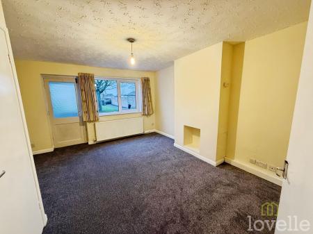 House Lisburn Close in Lincoln