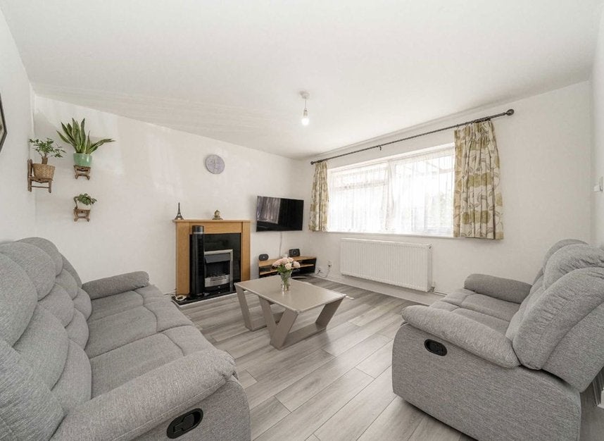 House Aragon Close in Sunbury-on-Thames
