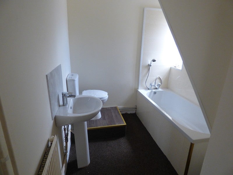 House Pantyrheol in Neath
